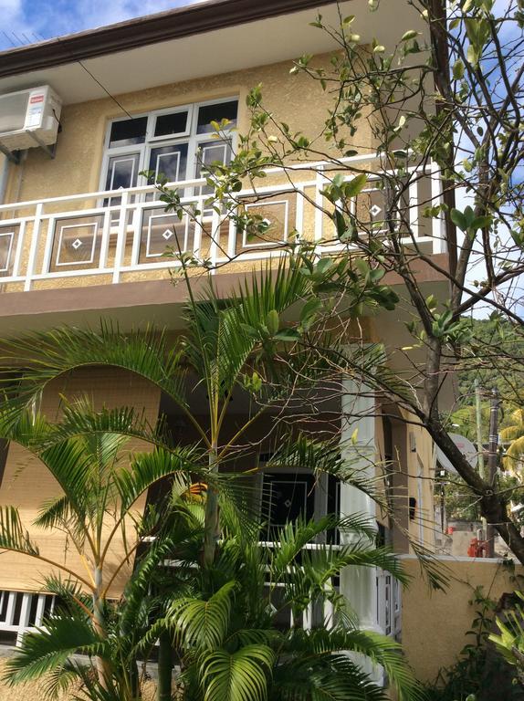 La Casa Mia Guesthouse La Gaulette Eksteriør bilde